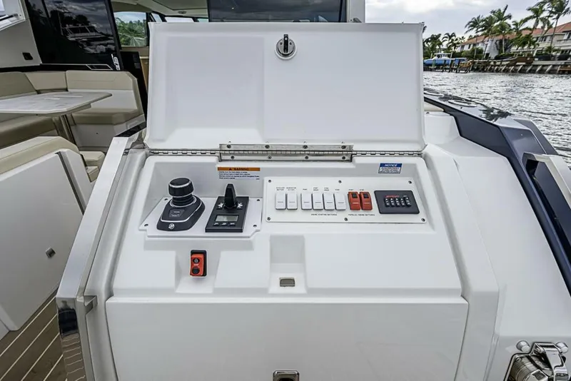 Slide: The Image of Formula 500 Super Sport Crossover 2025 - 5913268