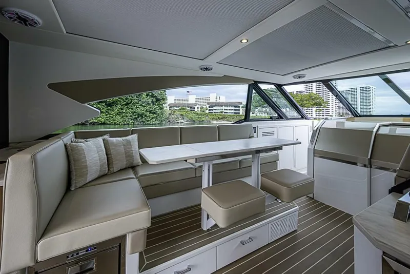 Slide: The Image of Formula 500 Super Sport Crossover 2025 - 5913278