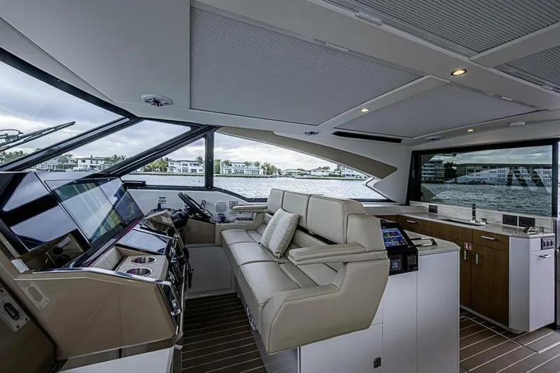 Slide: The Image of Formula 500 Super Sport Crossover 2025 - 5913279