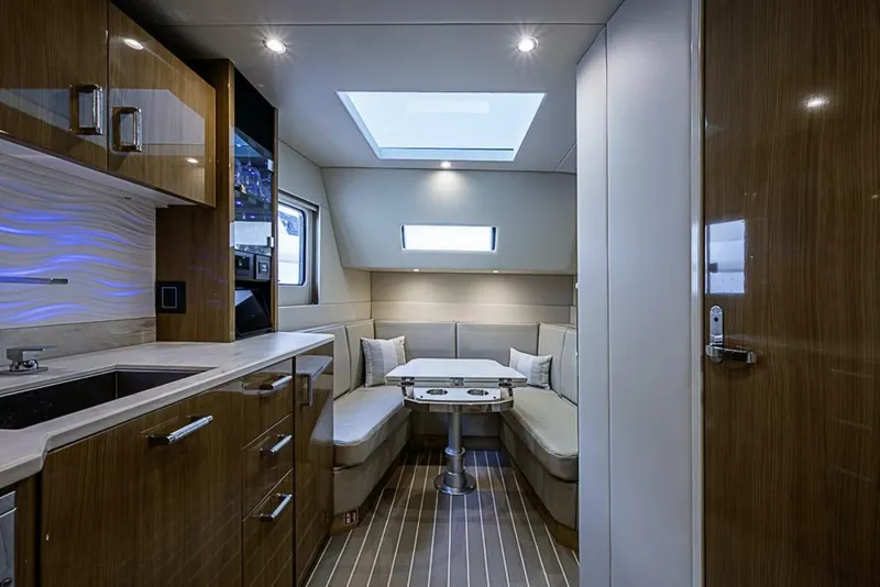 Slide: The Image of Formula 500 Super Sport Crossover 2025 - 5913256