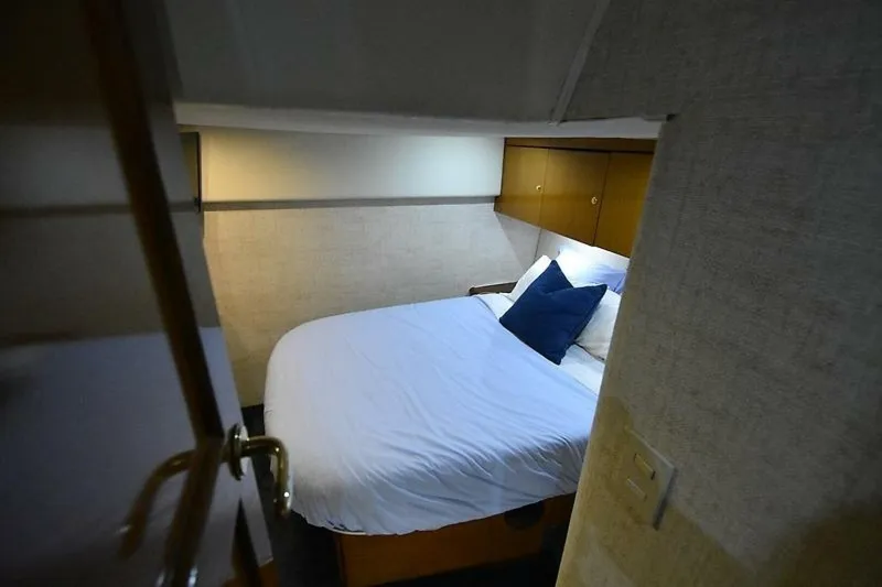 Slide: The Image of 0005468960 - 5913316