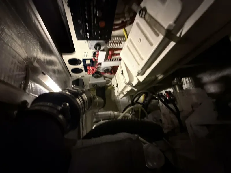 Slide: The Image of Carver 460 voyager 2004 - 5918374