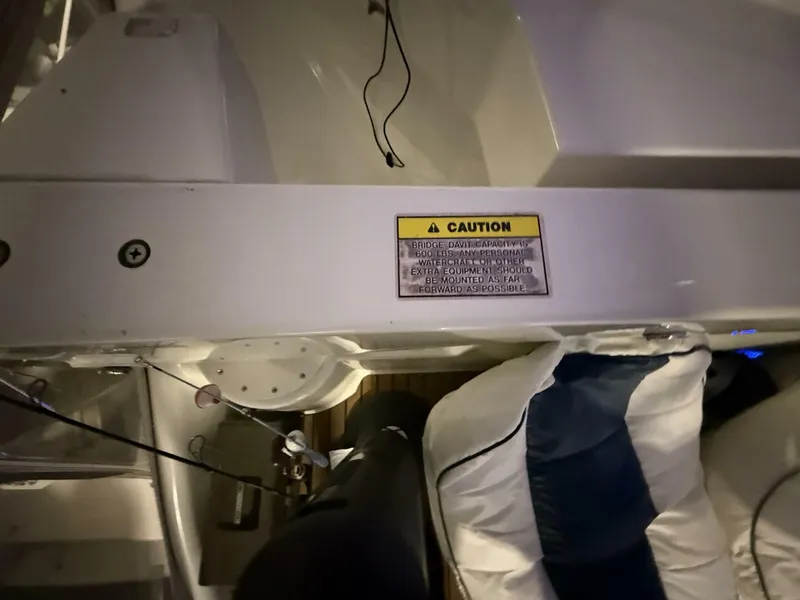 Slide: The Image of Carver Yachts 460 voyager 2004 - 5918417