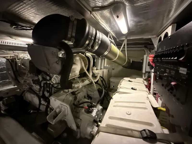 Slide: The Image of Carver Yachts 460 voyager 2004 - 5918382