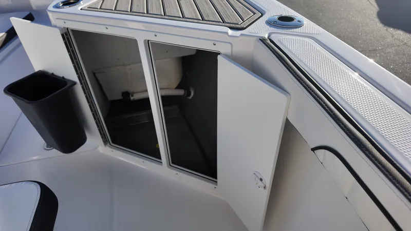 Slide: The Image of Yamaha 222 FSH Sport 2025 - 18