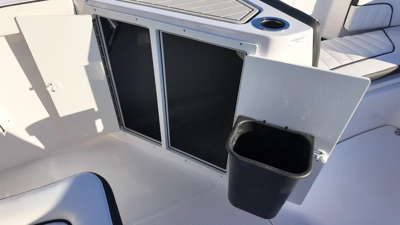 Slide: The Image of Yamaha 222 FSH Sport 2025 - 19