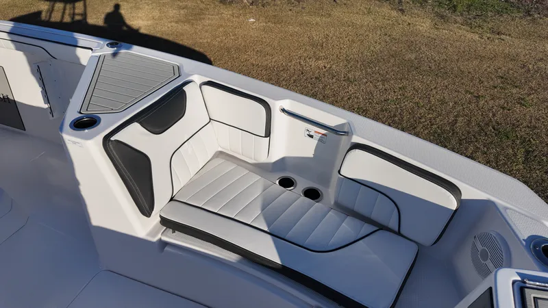 Slide: The Image of Yamaha 222 FSH Sport 2025 - 20