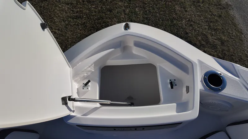 Slide: The Image of Yamaha 222 FSH Sport 2025 - 25