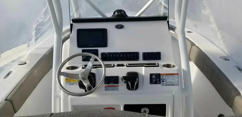 Slide: The Image of Sea Fox 248 COMMANDER CC 2022 - 5913500
