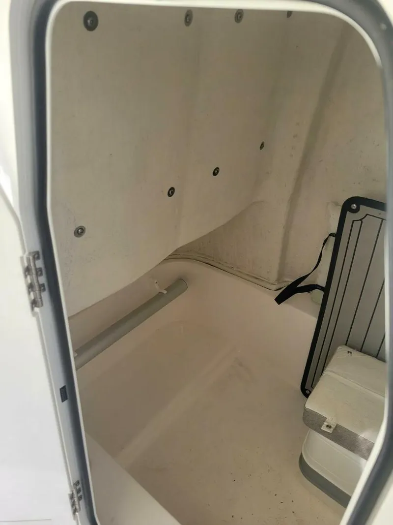 Slide: The Image of Sea Fox 248 COMMANDER CC 2022 - 5913494