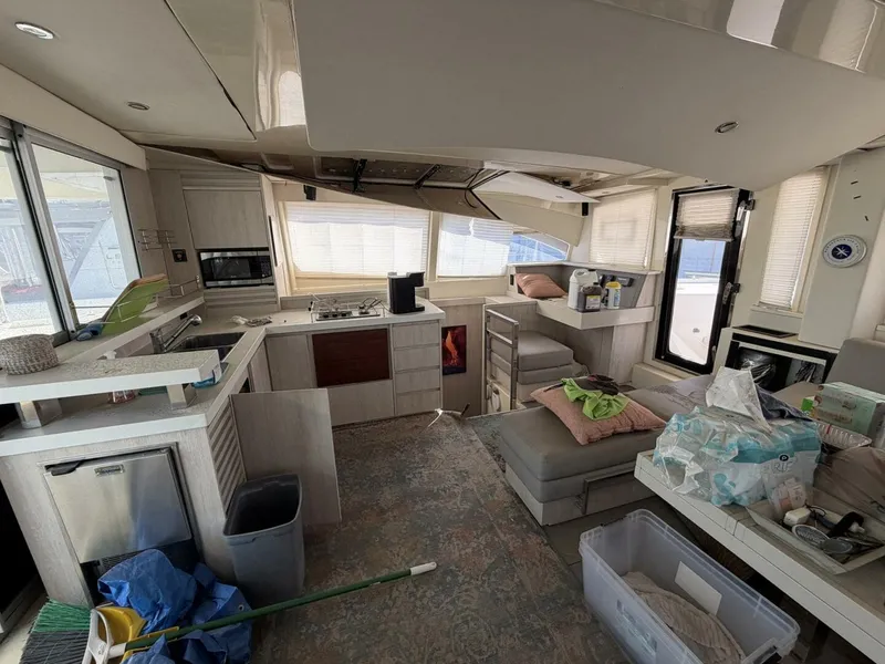 Slide: The Image of Leopard 48 2015 - 5913550