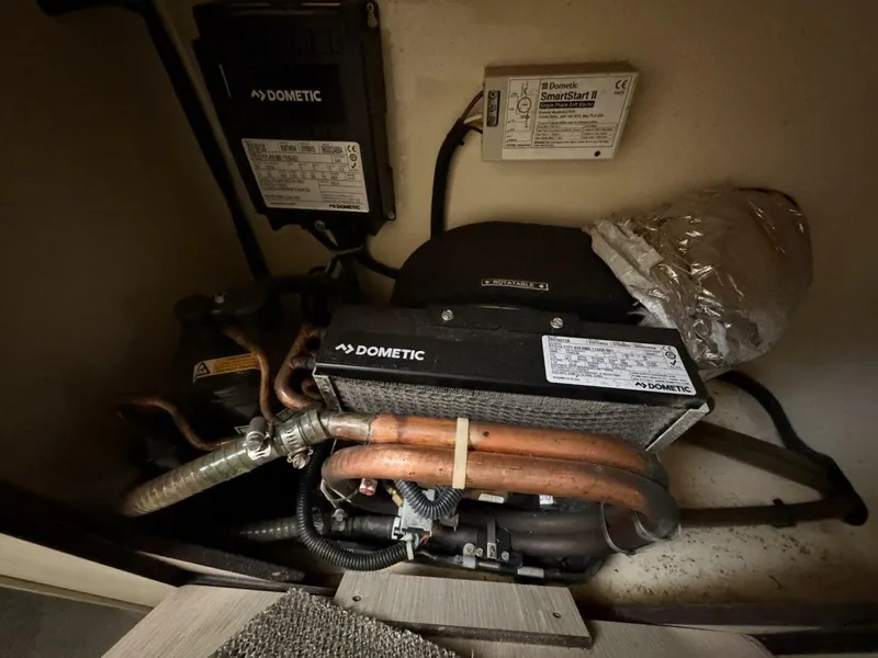 Slide: The Image of Leopard 48 2015 - 5913577