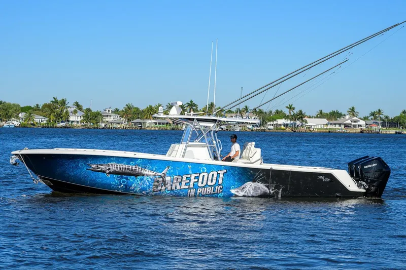 Slide: The Image of SeaVee 370Z 2023 - 5913634