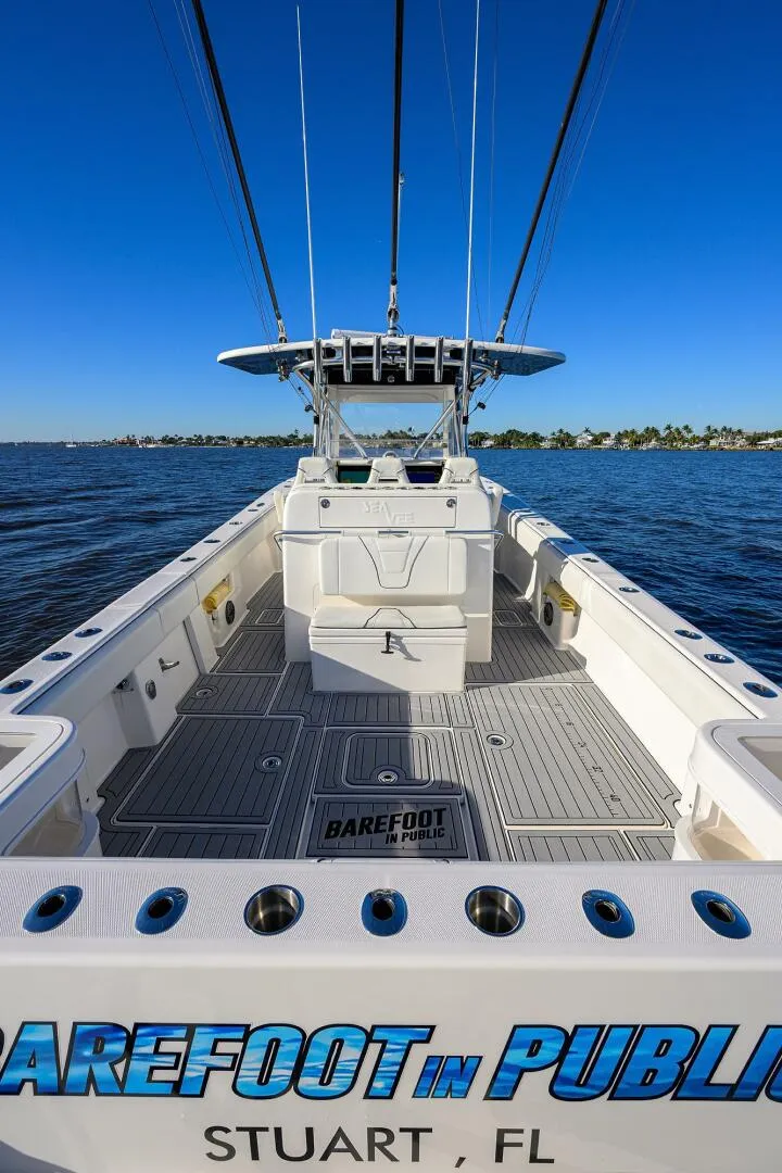 Slide: The Image of SeaVee 370Z 2023 - 5913661