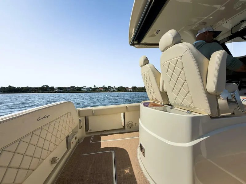 Slide: The Image of Chris-Craft Catalina 30 2019 - 5913711