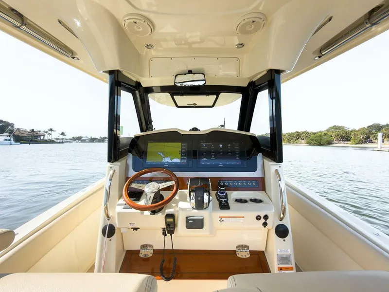 Slide: The Image of Chris-Craft Catalina 30 2019 - 5913713