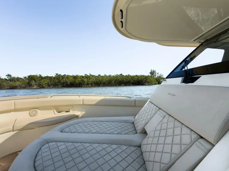 Slide: The Image of Chris-Craft Catalina 30 2019 - 5913709