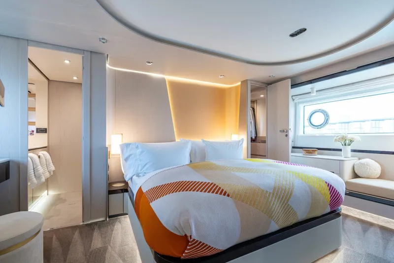 Slide: The Image of Azimut 78 2022 - 5925274