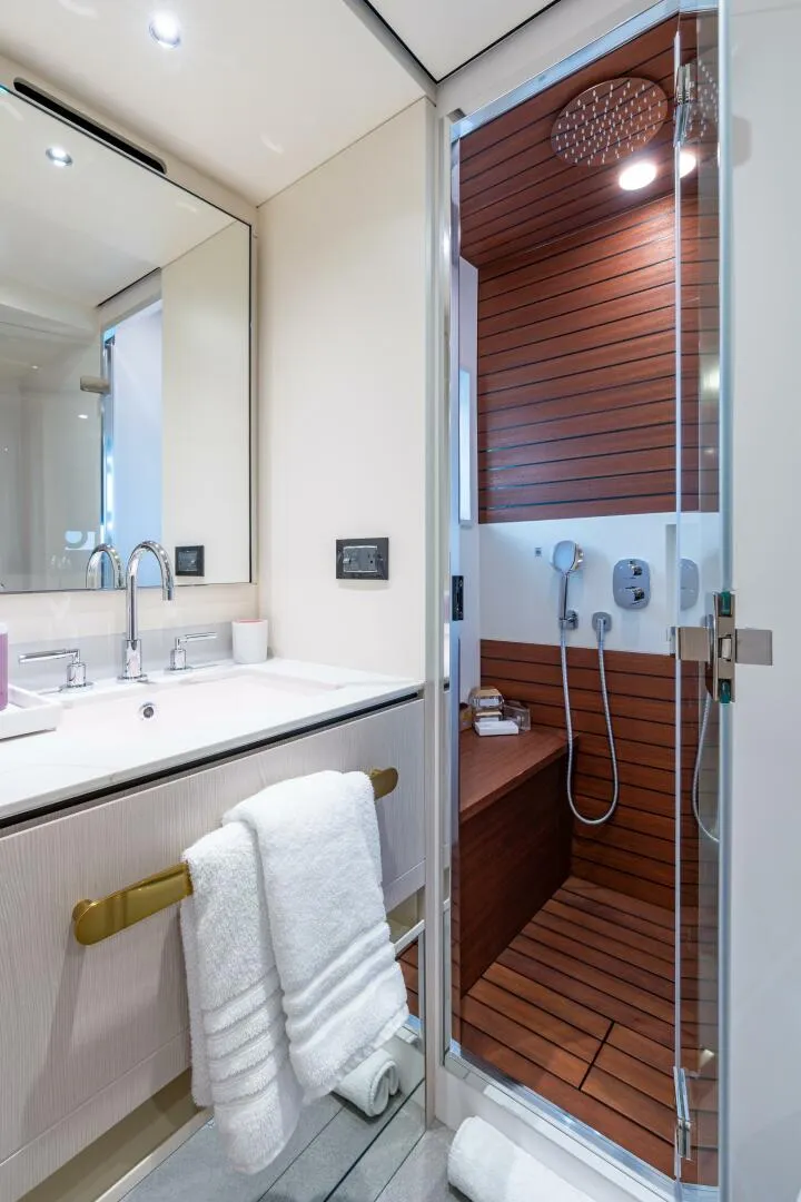 Slide: The Image of Azimut 78 2022 - 5913805