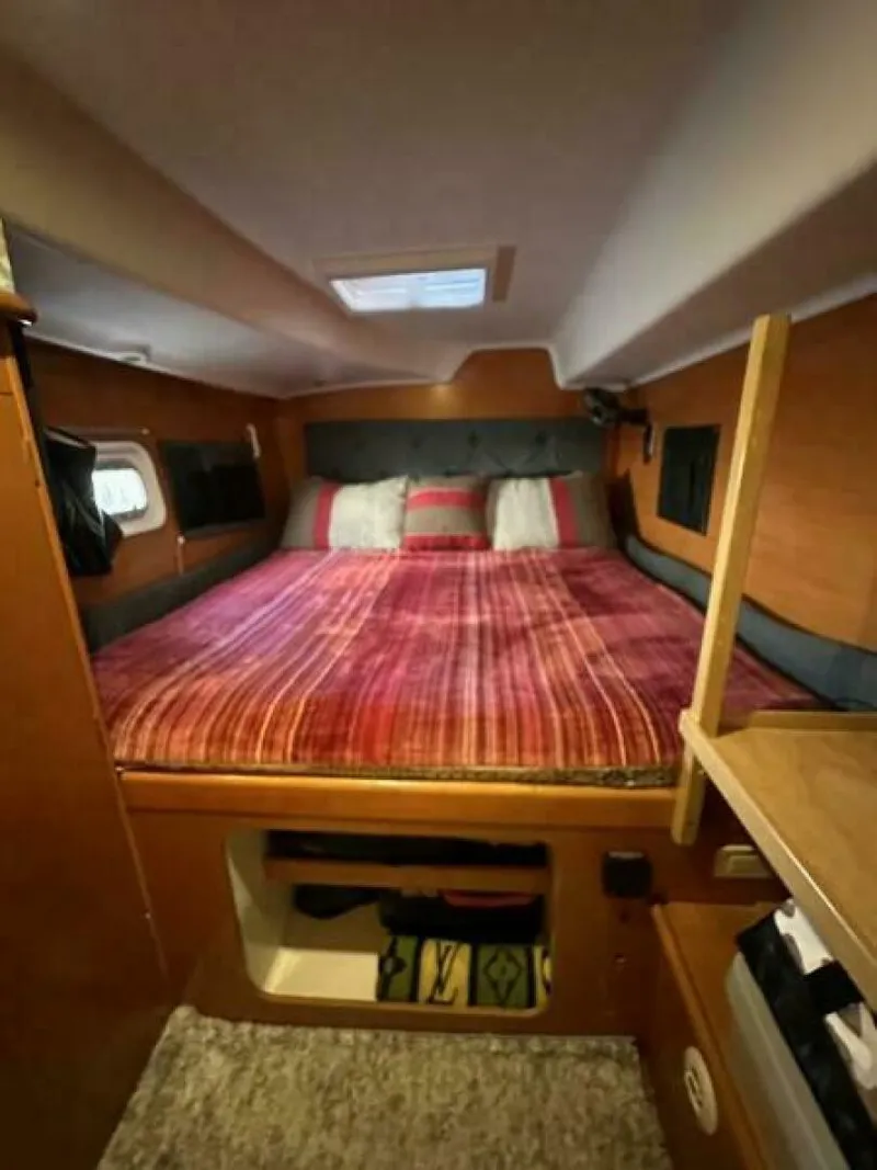 Slide: The Image of Lagoon 380 2004 - 5913963