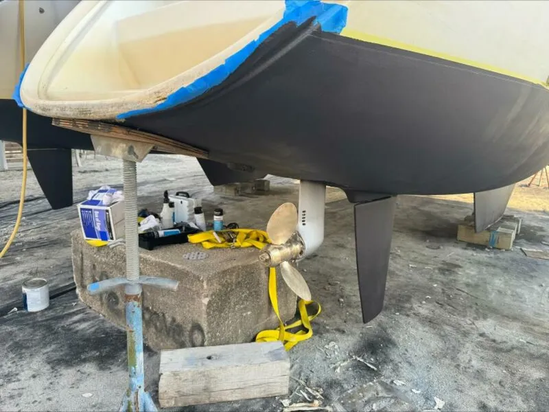 Slide: The Image of Lagoon 380 2004 - 5913950