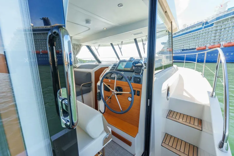 Slide: The Image of Beneteau 44 2025 - 5914027