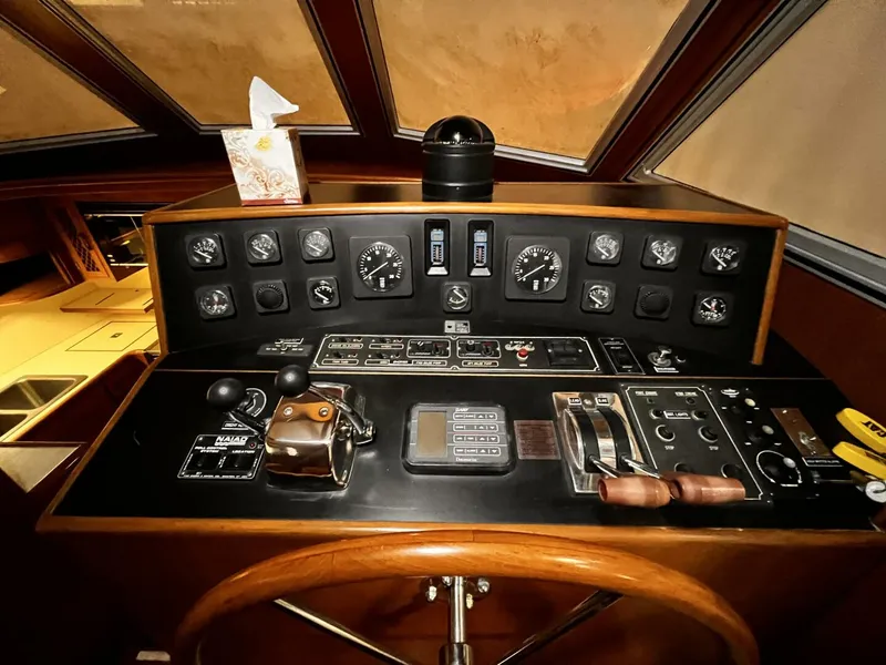 Slide: The Image of Hi-Star 48 Sundeck 1989 - 5914070