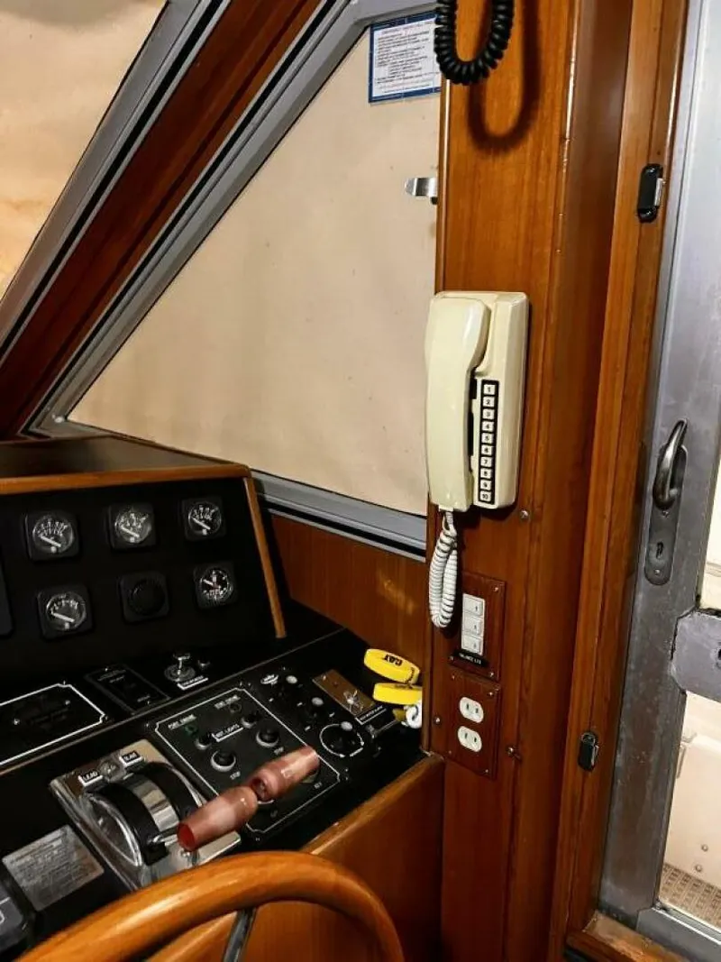 Slide: The Image of Hi-Star 48 Sundeck 1989 - 5914074