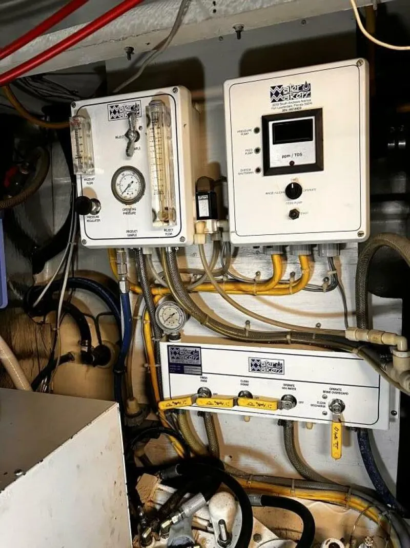 Slide: The Image of Hi-Star 48 Sundeck 1989 - 5914057