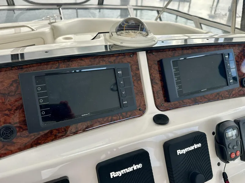 Slide: The Image of Sea Ray 48 LIFE IS GOOD TODAY - Flybridge Helm 2002 Sea Ray 48 LIFE IS GOOD TODAY - 5917897