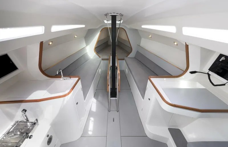 Slide: The Image of Italia Yachts 9.98 2026 - 5914409