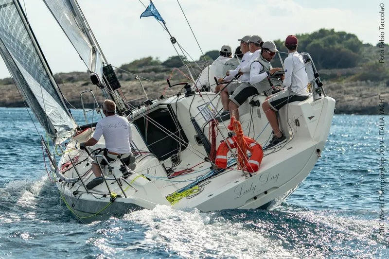 Slide: The Image of Italia Yachts 9.98 2026 - 5914413