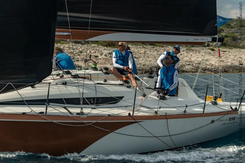 Slide: The Image of Italia Yachts 9.98 2026 - 5914414