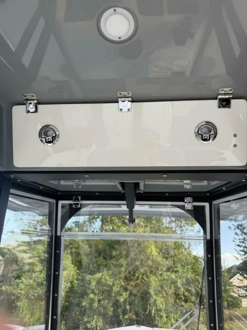 Slide: The Image of Cobia 240 CC 2024 - 5914596