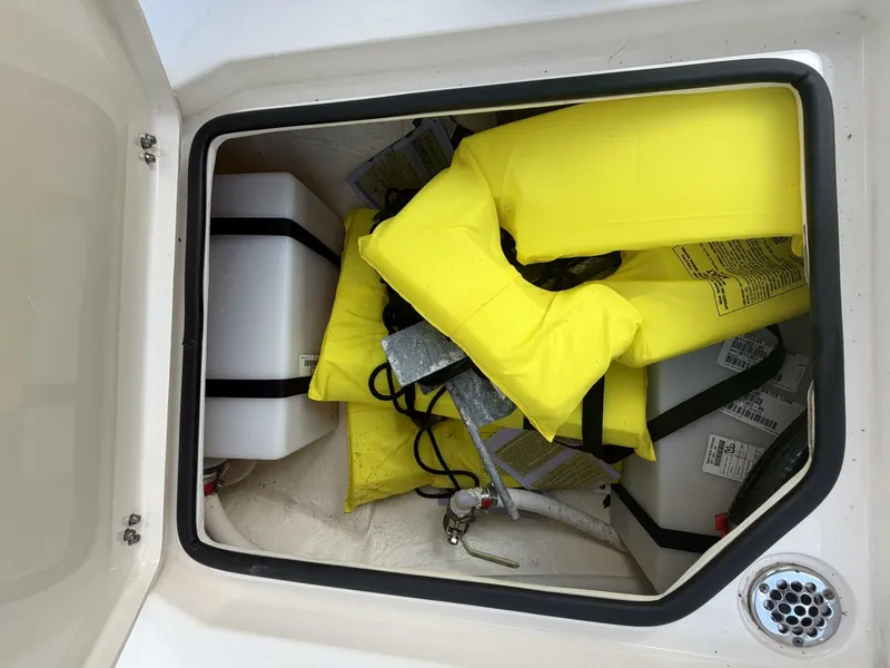 Slide: The Image of Cobia 240 CC 2024 - 5914601