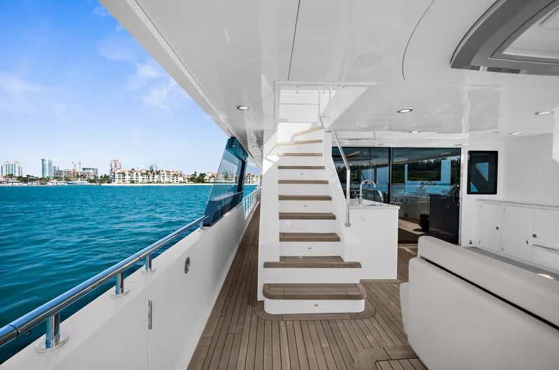 Slide: The Image of Ocean Alexander 32 L 2024 - 5914739