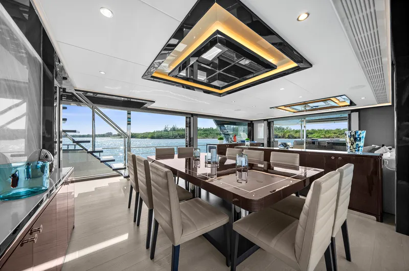 Slide: The Image of Ocean Alexander 32 L 2024 - 5914750