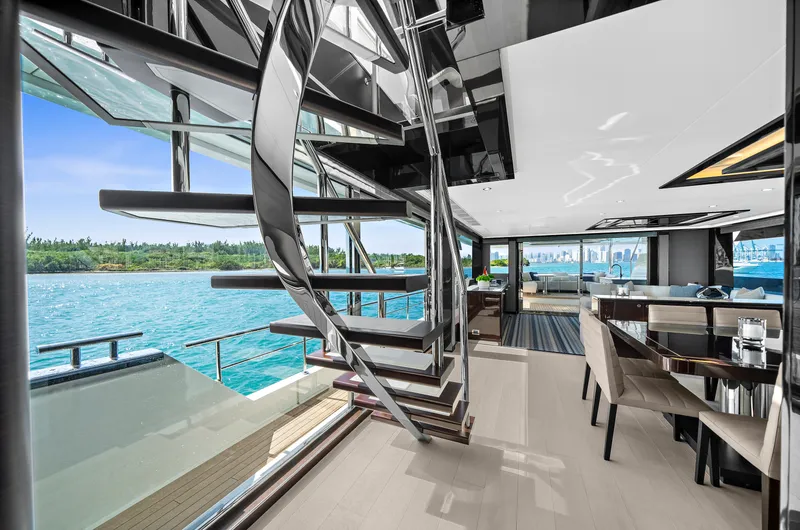 Slide: The Image of Ocean Alexander 32 L 2024 - 5914754