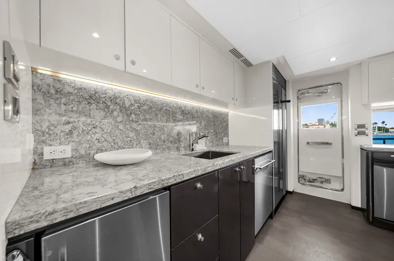 Slide: The Image of Ocean Alexander 32 L 2024 - 5914756