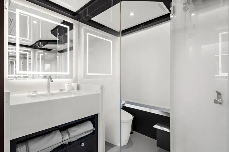 Slide: The Image of Ocean Alexander 32 L 2024 - 5914773