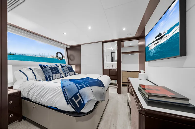 Slide: The Image of Ocean Alexander 32 L 2024 - 5914774