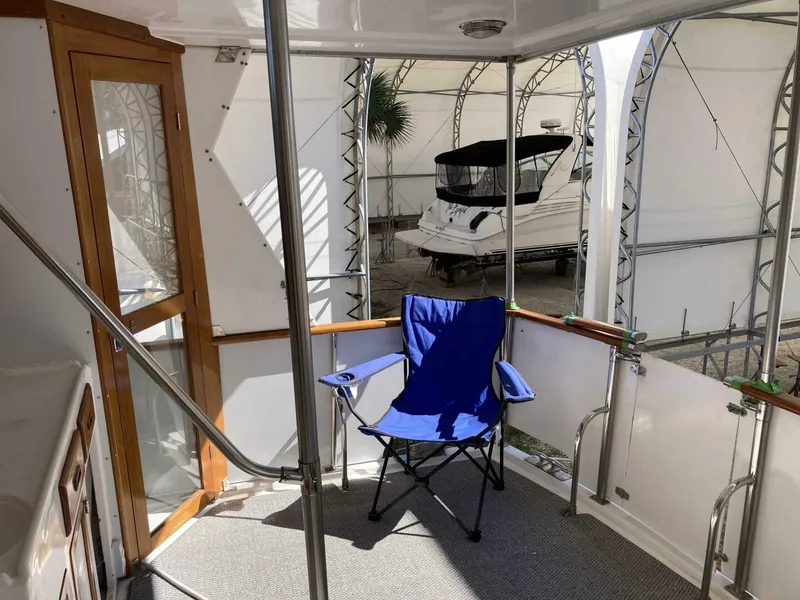 Slide: The Image of Heritage East Sundeck 36 1986 - 5914970