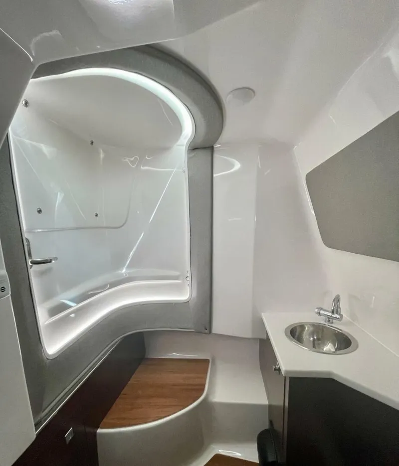 Slide: The Image of Chaparral 280 OSX 2023 - 5915237