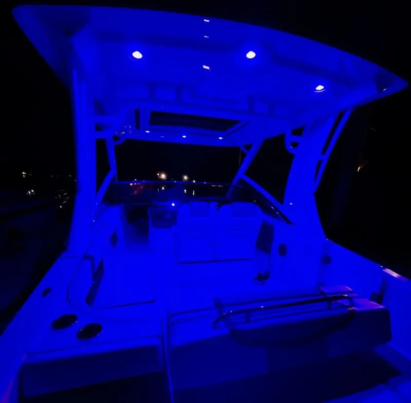 Slide: The Image of Chaparral 280 OSX 2023 - 5915240