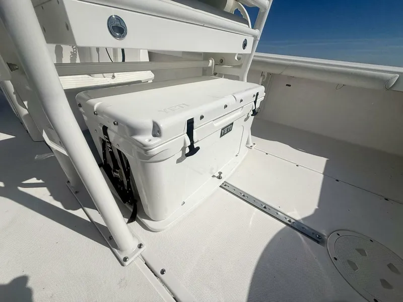 Slide: The Image of 2020 Everglades 243 CC - Storage Box - 5915376