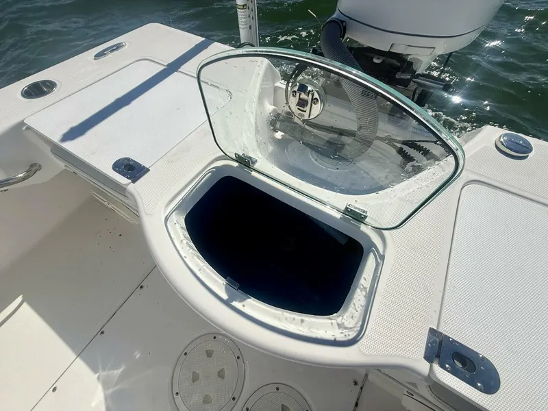 Slide: The Image of 2020 Everglades 243 CC - Stern  - 5915373