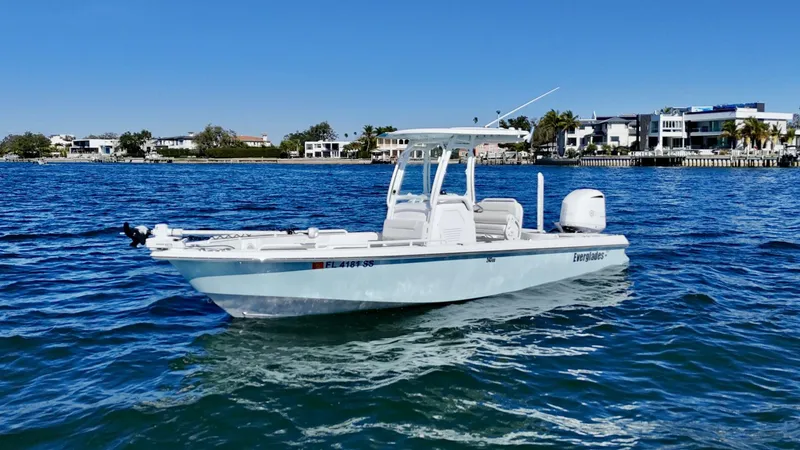 Slide: The Image of 2020 Everglades 243 CC - Profile - 5915370