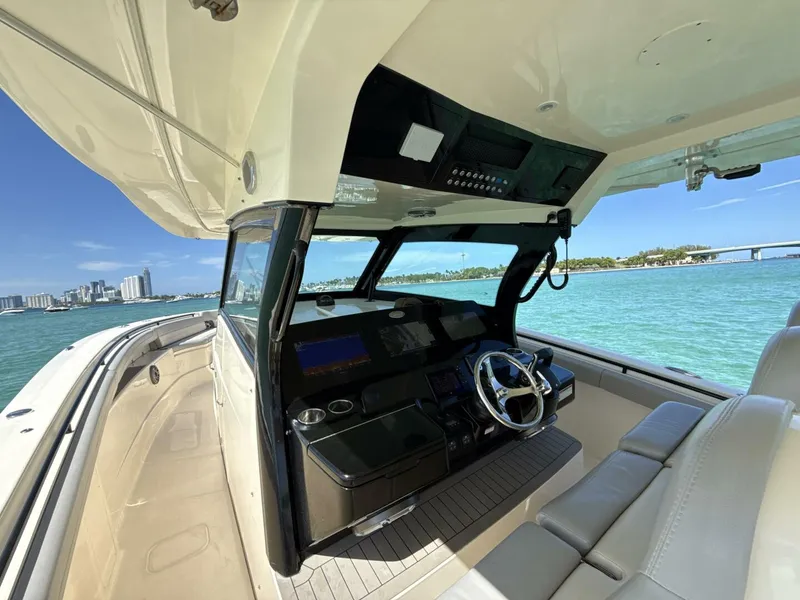 Slide: The Image of Scout 425 LXF 2021 - 5915876