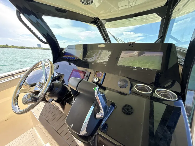 Slide: The Image of Scout 425 LXF 2021 - 5915881