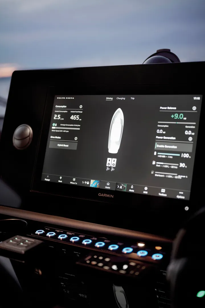 Slide: The Image of Azimut Seadeck 7 2026 - 5916154